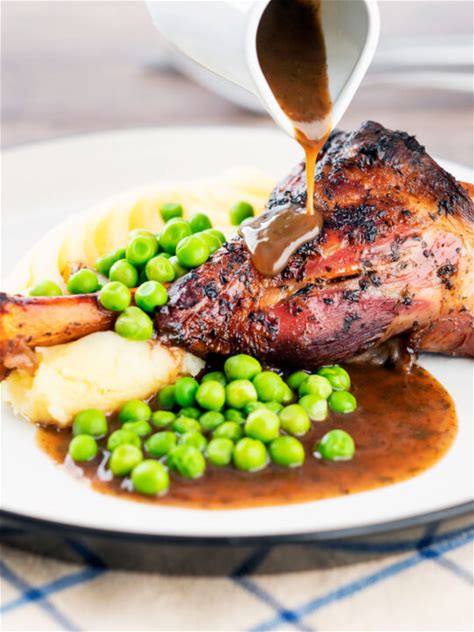 Slow Braised Lamb Shanks with Peas & Mashed Potatoes
