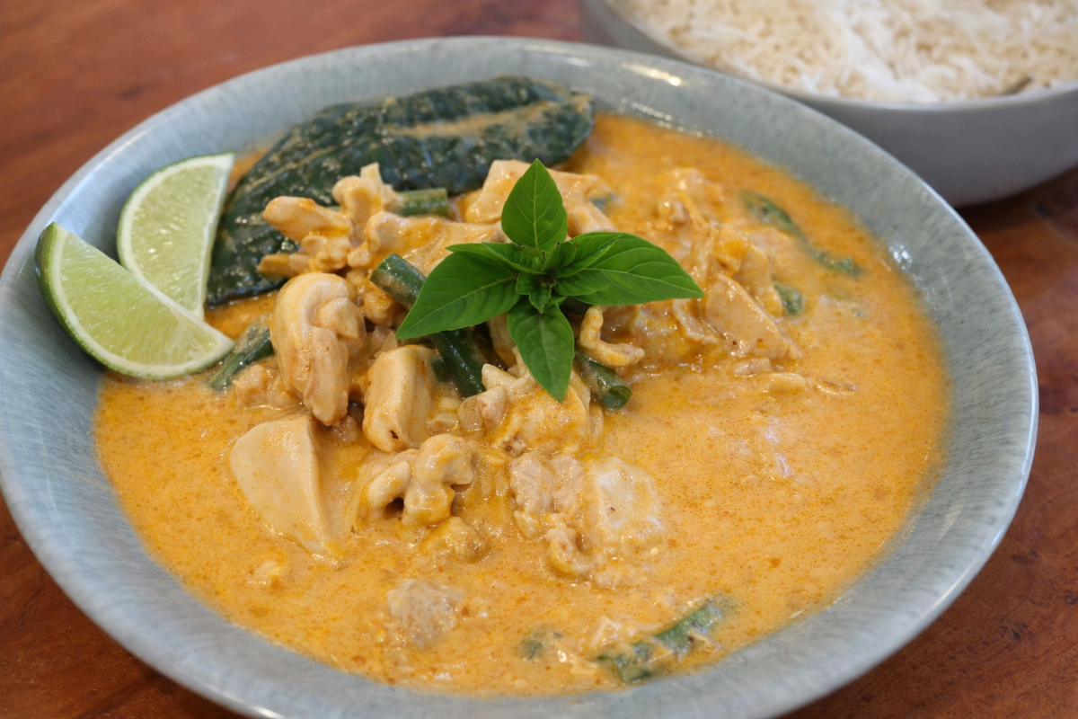 Thai Mango Chicken with rice